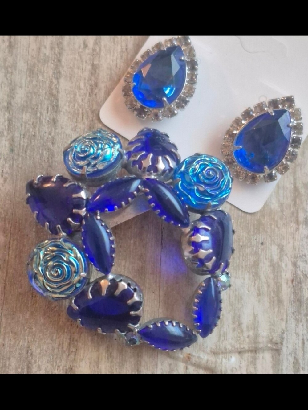 Unique vintage blue glass GRIPOIX 2.25" & blue rosebud glass brooch & earrings